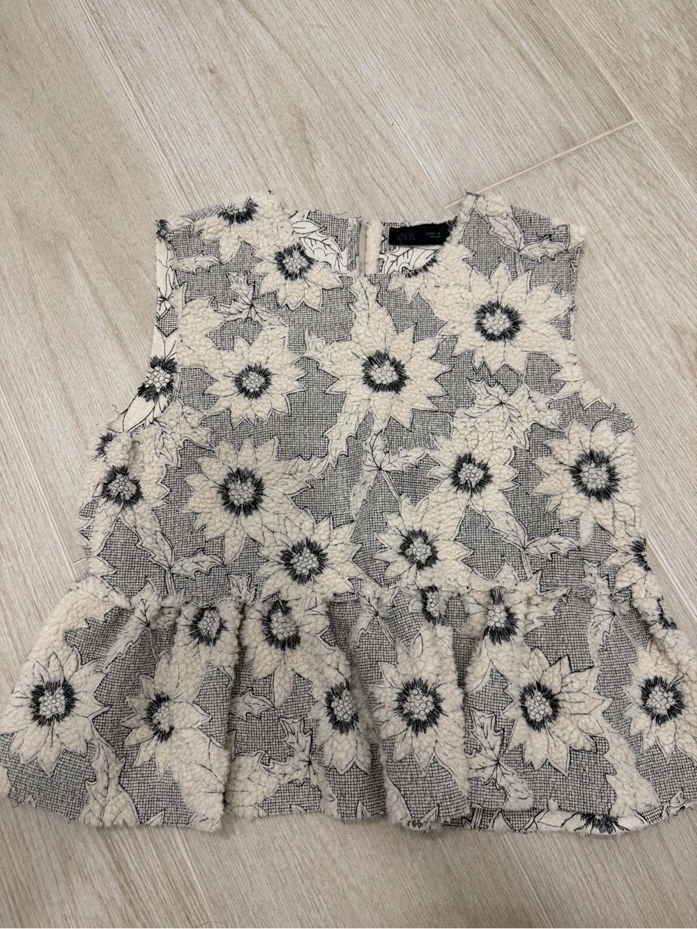 NWOT ZARA Floral Peplum Tank Top
